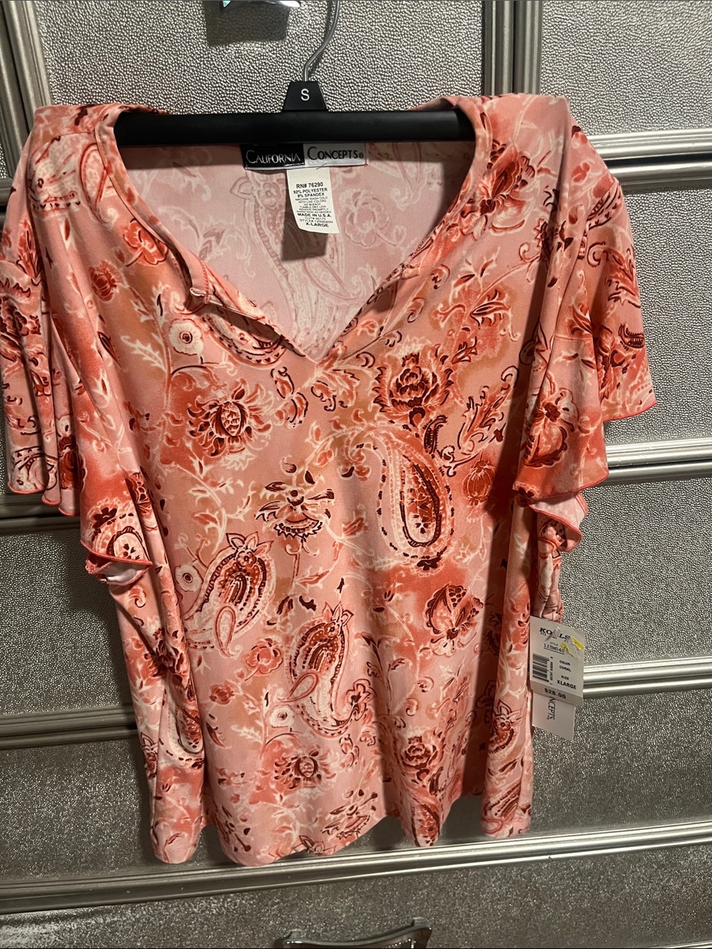 California Concepts Pink Paisley V-Neck Short Sleeve Top